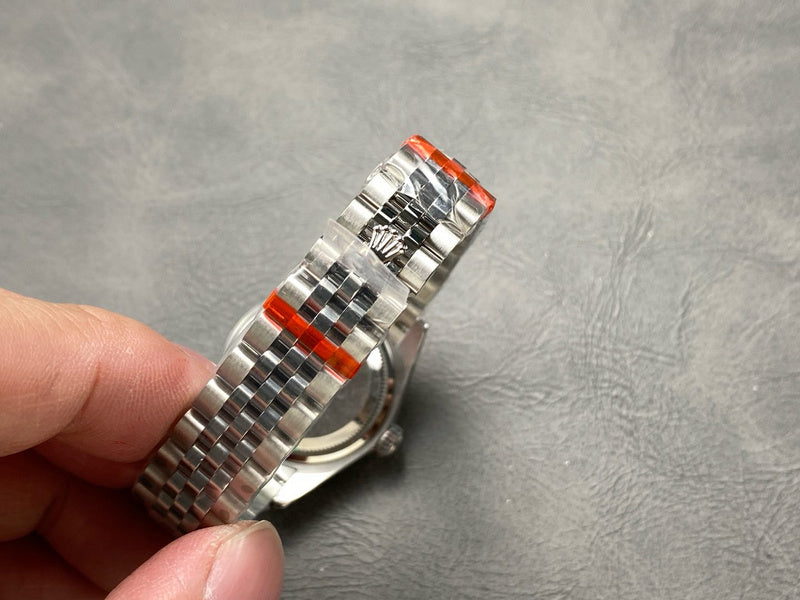 RW63  Women's new fashion watch 28mm